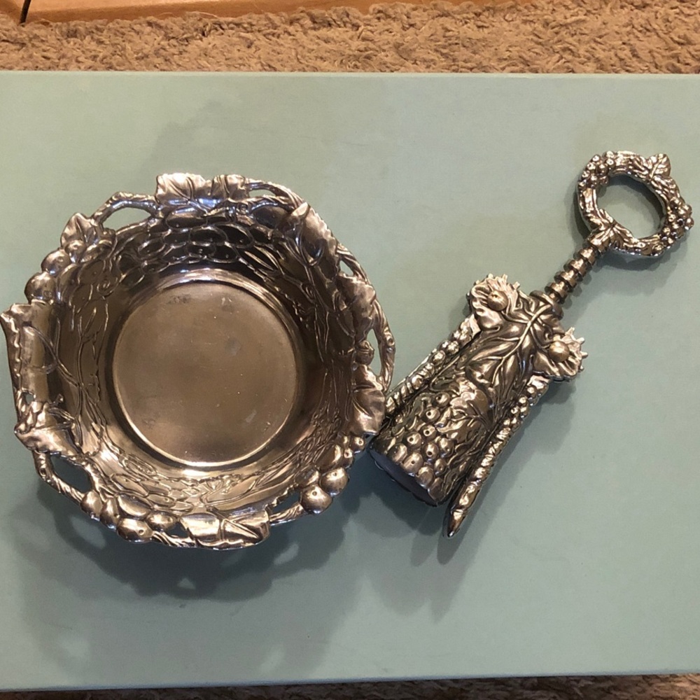 Arthur Court Silver Leaf Design Wine Bowl and Opener
